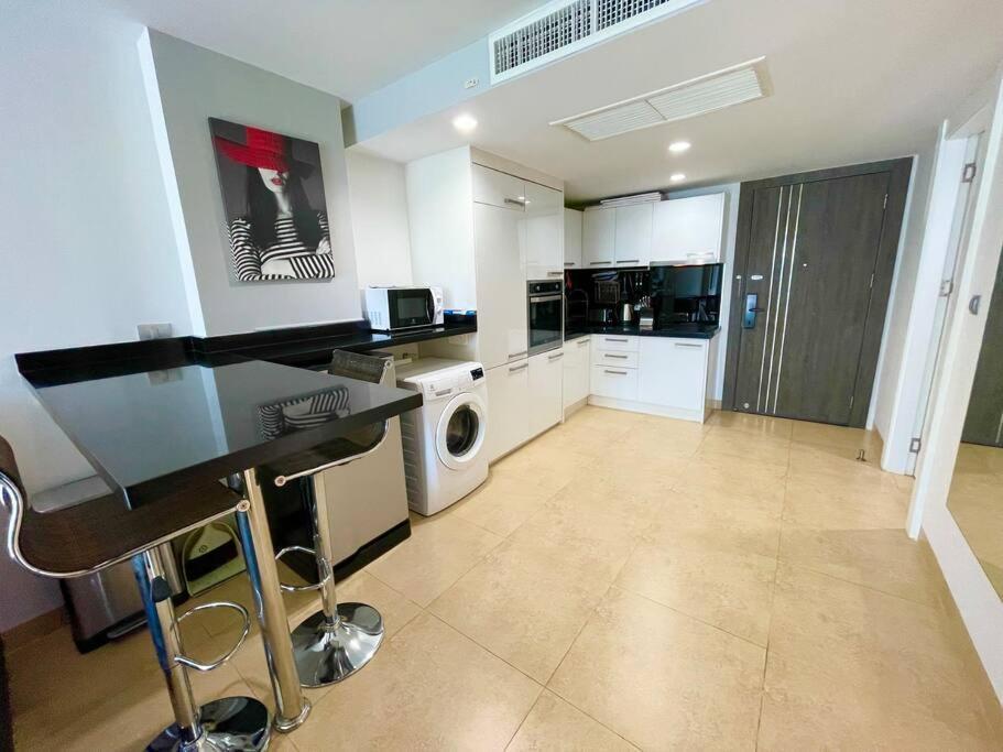 60Sqm Luxury 1 Bed - Pattaya City Centre - Centara Avenue Residences - 704 Exterior photo