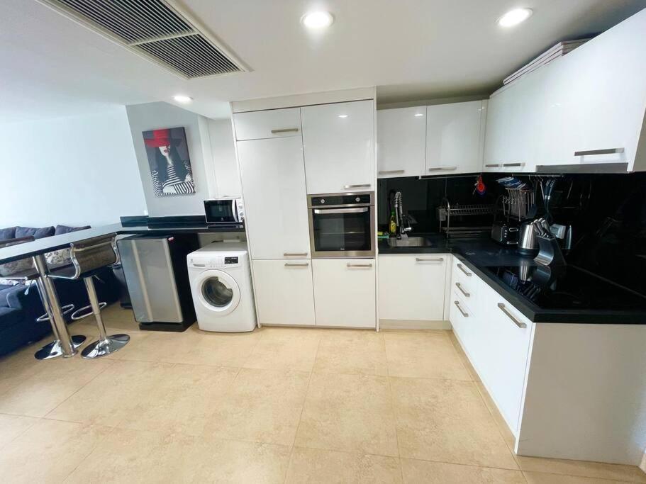 60Sqm Luxury 1 Bed - Pattaya City Centre - Centara Avenue Residences - 704 Exterior photo